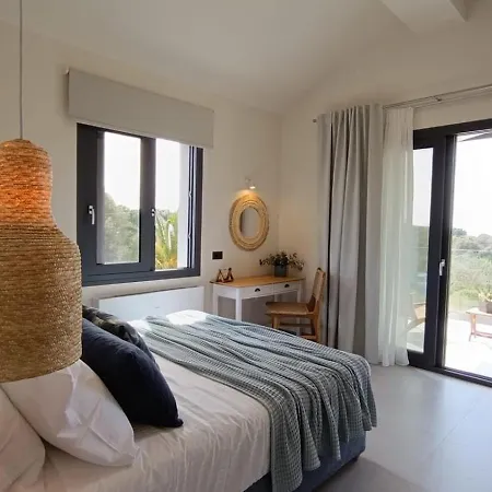Geia Villa *