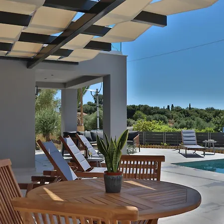 Geia Villa *
